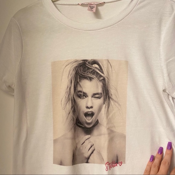 Victoria’s Secret white short sleeve tee - Picture 8 of 10